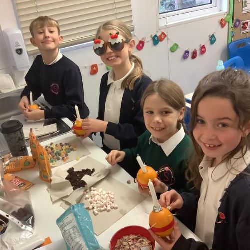 Year 5 make Christingles